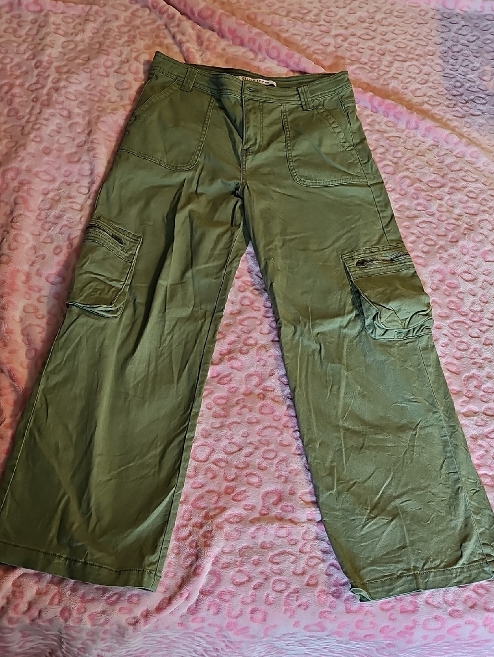 Olive Green Wide Leg Cargo Pants